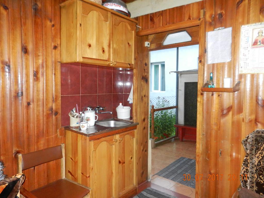 ميستيا Marina Chartolani'S Guest House المظهر الخارجي الصورة