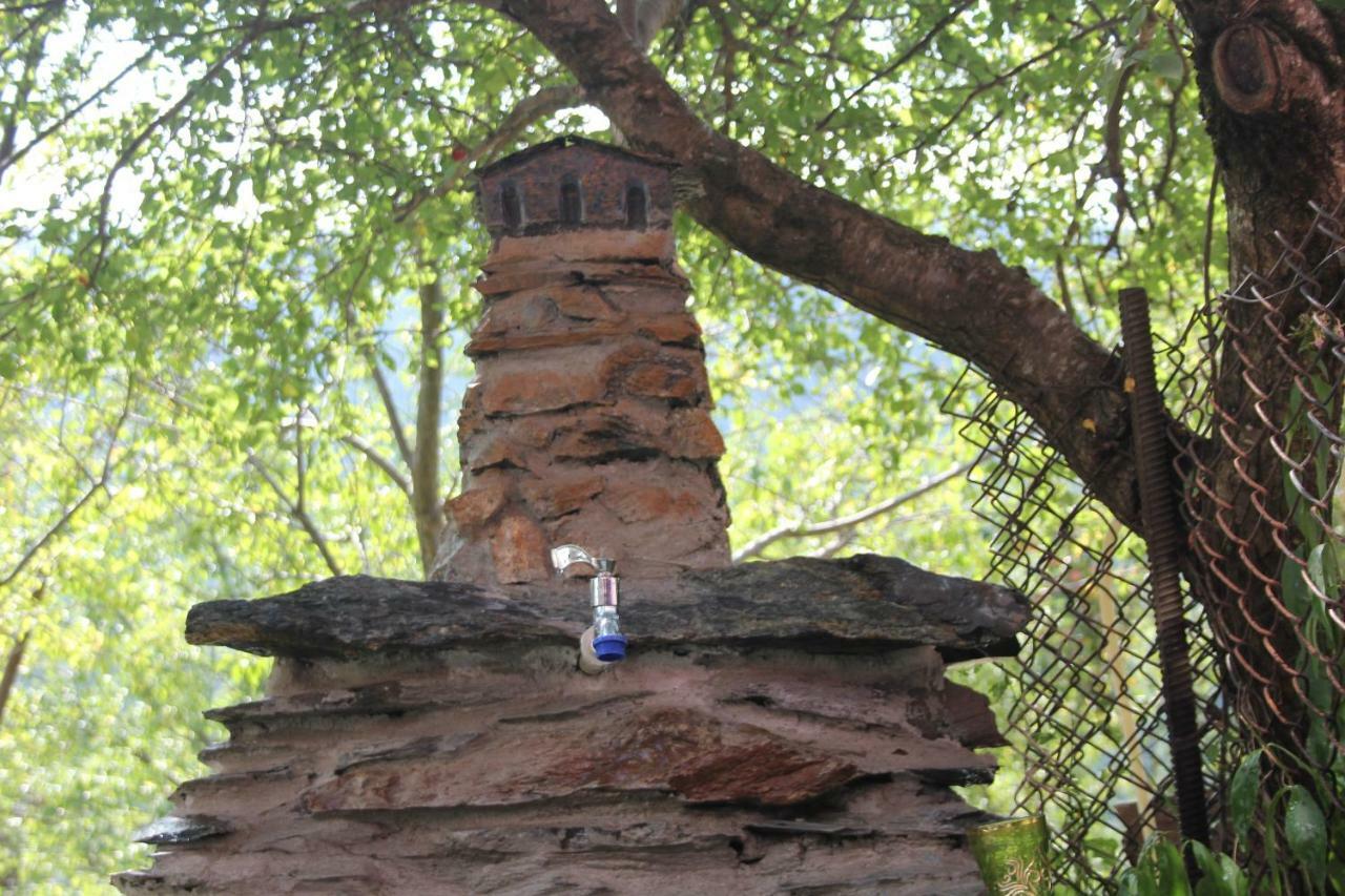 ميستيا Marina Chartolani'S Guest House المظهر الخارجي الصورة